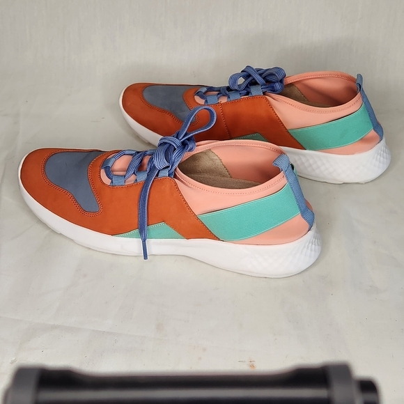 Vaneli Orange and Blue Suede Sneakers Modern Athletic Design. Lightly Used 8N - Picture 3 of 7